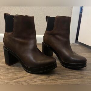 Sorel Rich Brown Ankle Boots